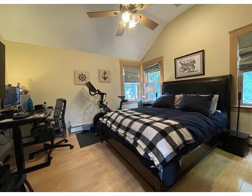 Building Photo - 86 Howard St