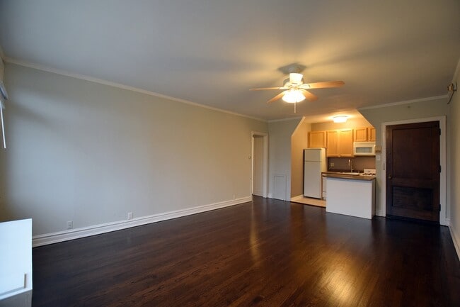 Living Room - 460 Winnetka Ave.