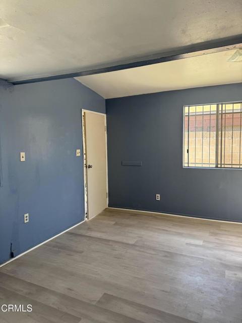 Building Photo - 516 S Sadler Ave