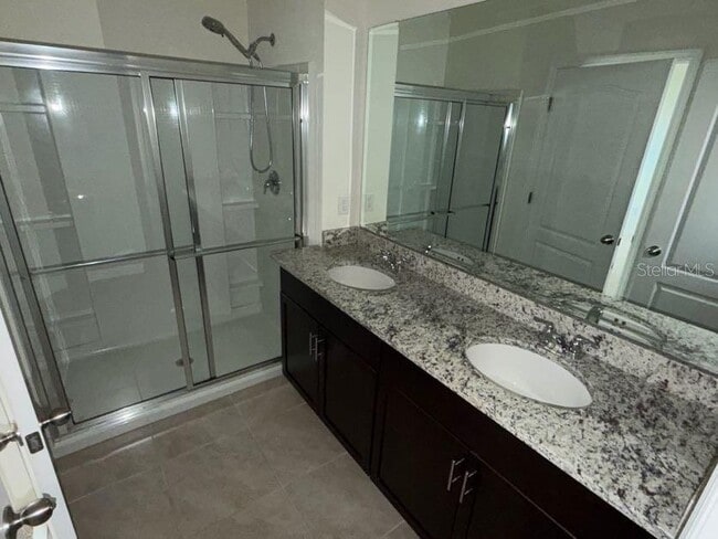 Building Photo - 7604 Oakmoss Loop