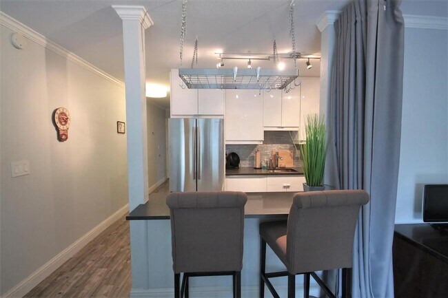 Building Photo - 650 Alamo Ct