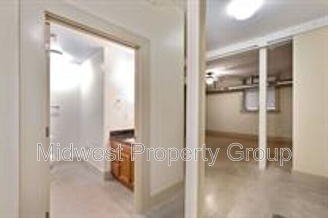 Building Photo - 4244 Chouteau Ave