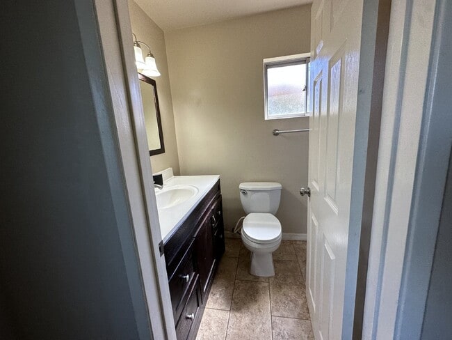 Building Photo - Rooms for rent in San Diego homes near San...