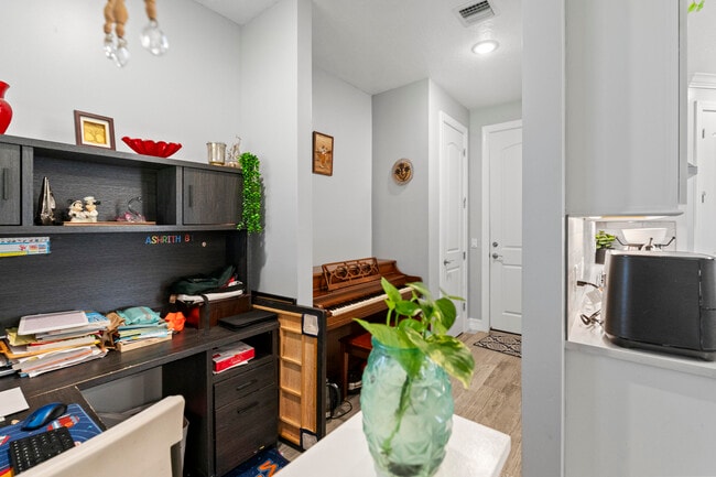 Building Photo - 8196 Cinch Way