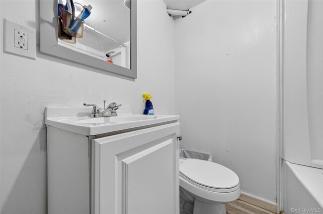 Building Photo - 36 Swezey Pl