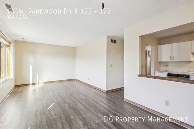 Building Photo - 13340 Parkwood Dr