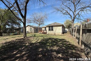 Building Photo - 220 Hansford St