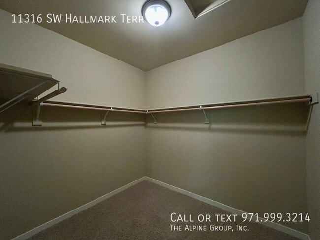 Building Photo - 11316 SW Hallmark Terrace