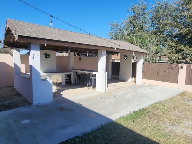 Building Photo - 1021 Savannah Loop