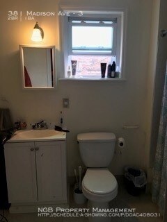 Building Photo - 381 Madison Ave