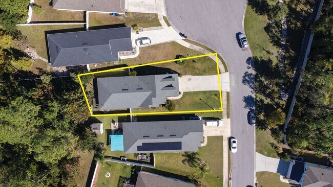 Building Photo - Castine Cove 3/2 Single Family Home