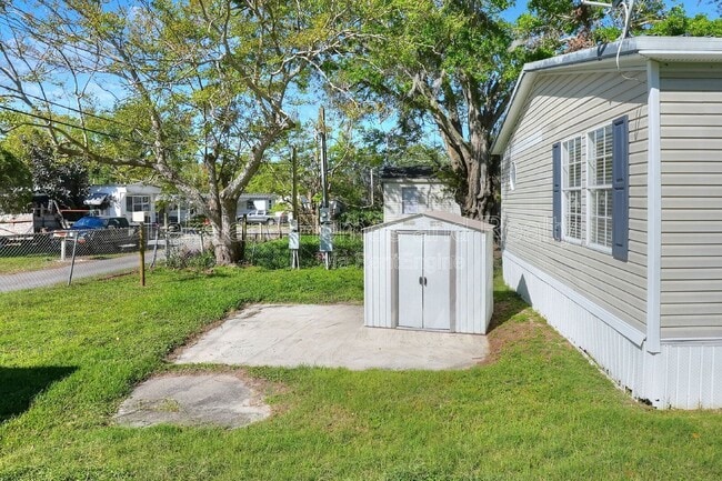 Building Photo - 3321 Peachtree Hill Rd