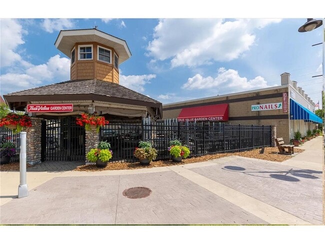 Building Photo - 2145 Old School Rd