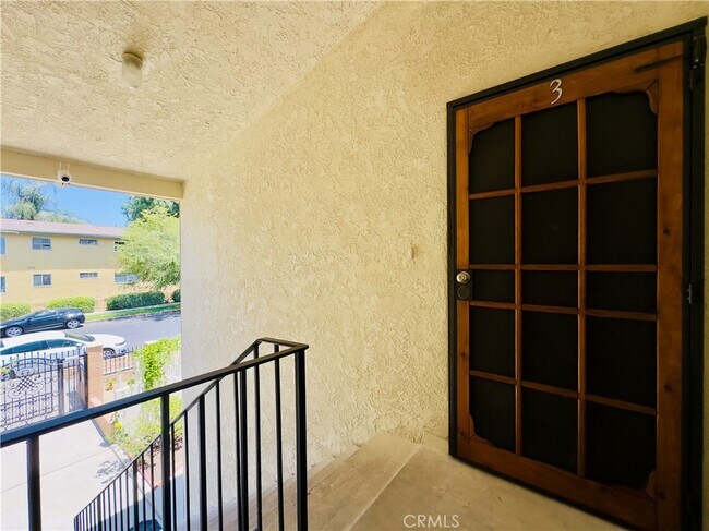 Building Photo - 18556 Community St