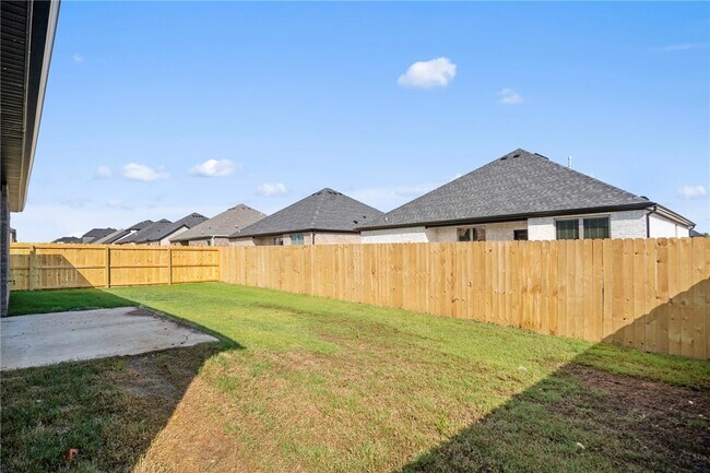 Building Photo - 6902 SW Basswood Ave