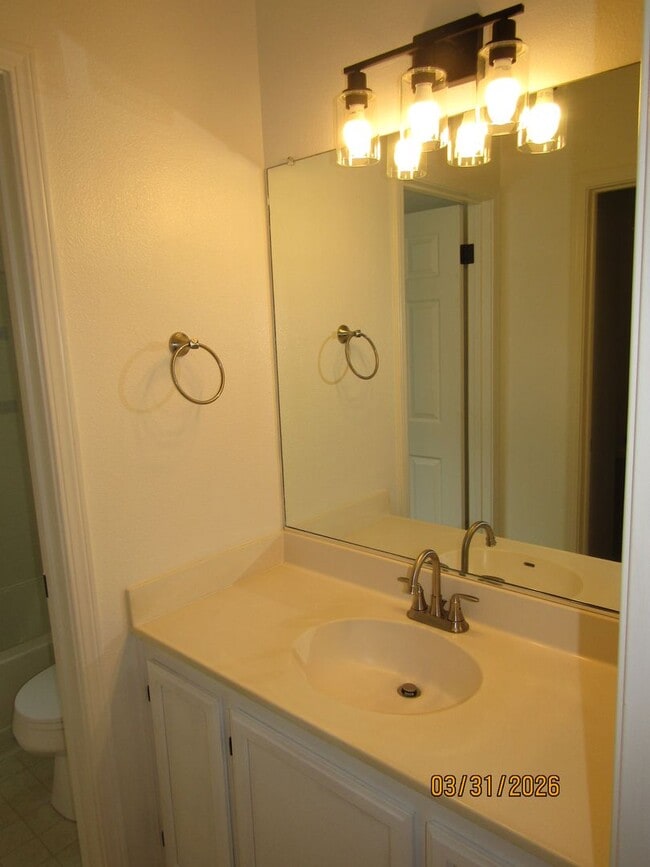 Building Photo - Beautifully updated single family house available NOW!  $3,000 per month