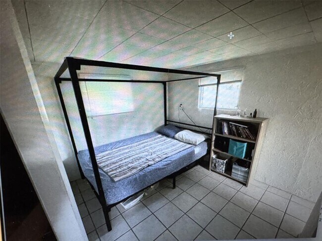 Building Photo - 4109 Nelson Ave