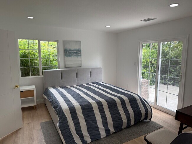 Building Photo - Stunning Newly Remodeled 4 Bedroom 3 Bathroom Home in Walnut Creek