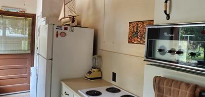 Building Photo - Charming beach house in beautiful New Smyrna Beach