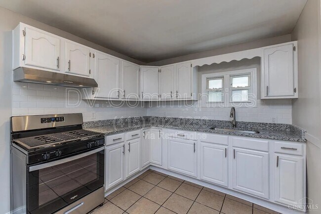 Building Photo - 4604 Glenshade Ave