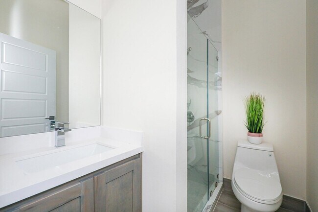 Building Photo - 9109 McPherson Rd