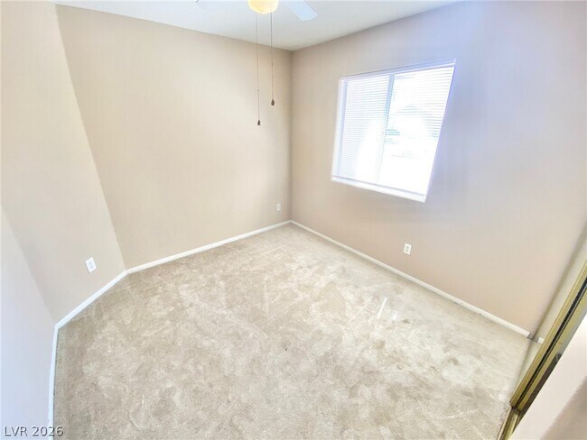 Building Photo - 4678 Carefree Dr