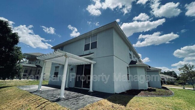 Building Photo - 842 Lancer Cir