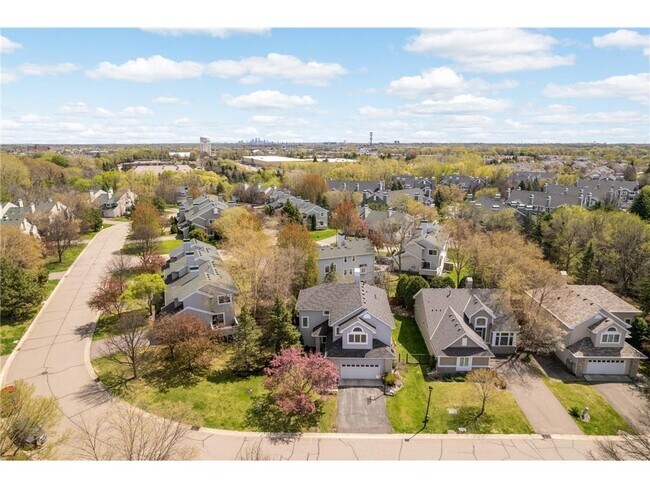 Building Photo - 15765 25th Pl N