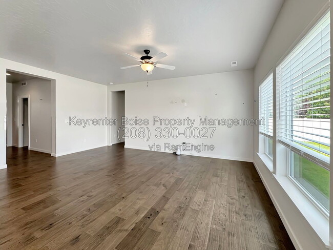 Building Photo - 1376 W Pebblestone Dr