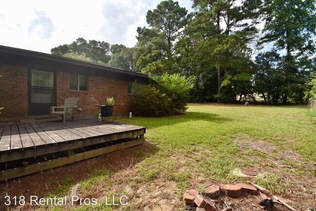 Building Photo - 3 br, 2 bath House - 400 W. Tennessee Ave.