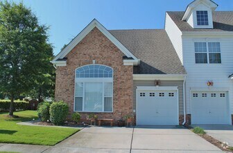 Building Photo - READY July 1st!! End-Unit Condo with Commu...