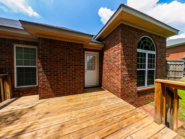 Building Photo - Grovetown Home!