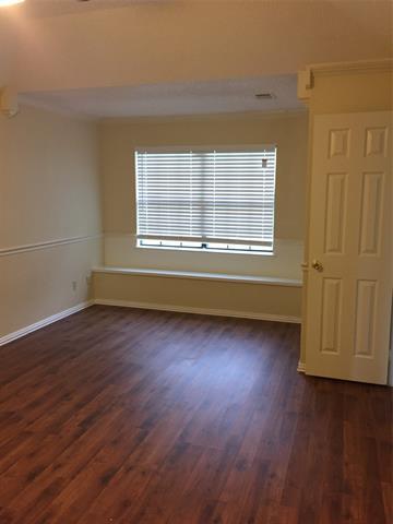 Building Photo - 983 Mauve Dr