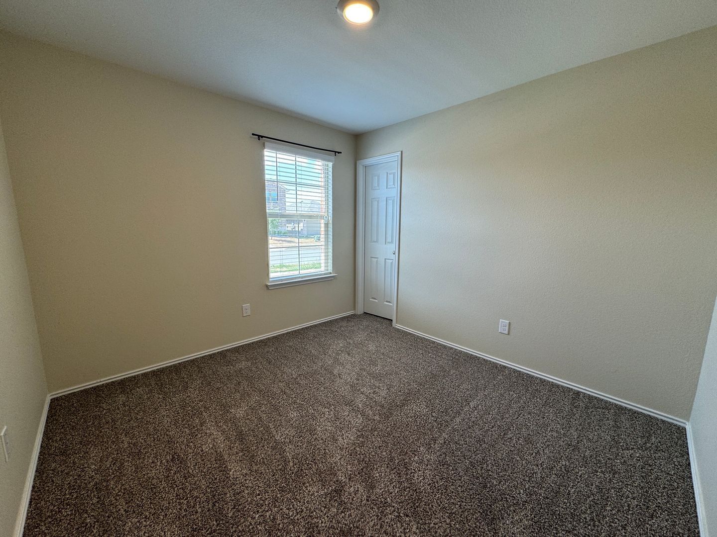 Building Photo - 9612 Murandy Dr