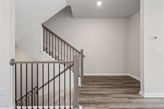 Building Photo - 225 Matson Run SW