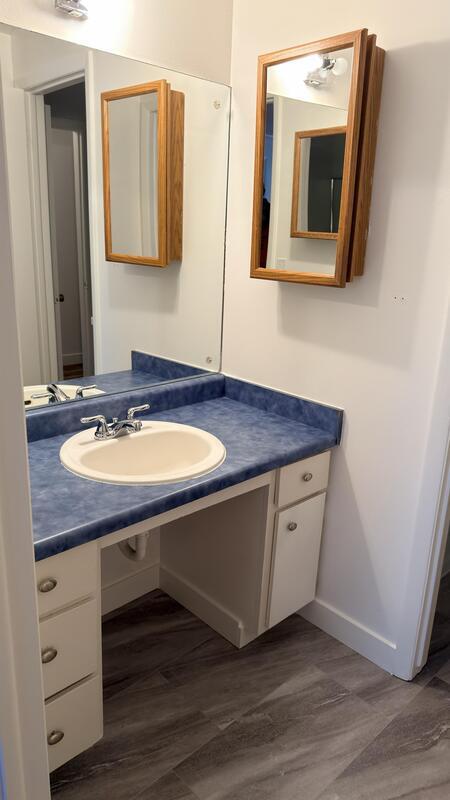 Building Photo - 7375 S Highland Dr