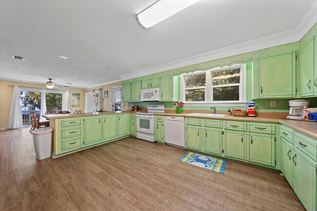 Building Photo - 1748 Malone Ln