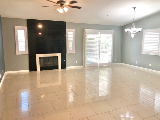 Building Photo - 68180 Calle Azteca