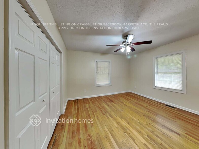 Building Photo - 35 Circle Creek Dr