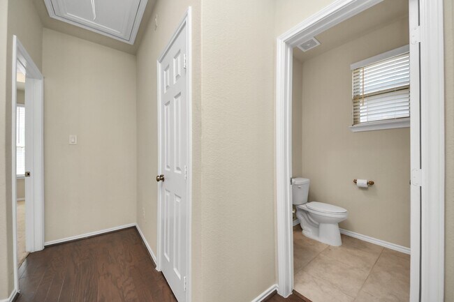 Building Photo - 3111 Dakota Falls Dr