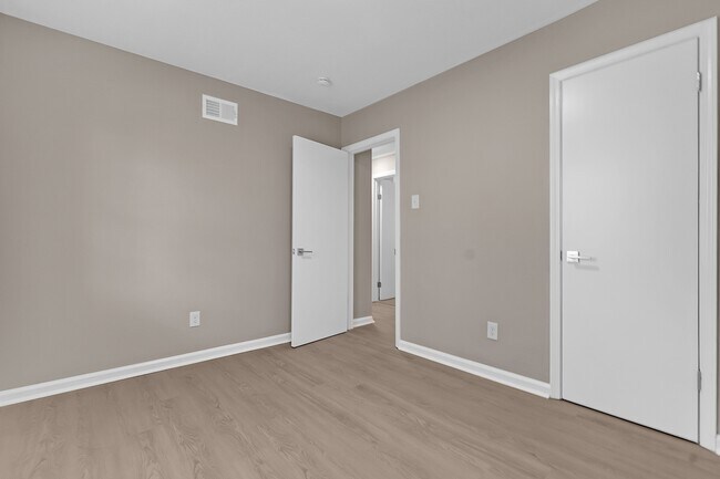 Building Photo - 8254 Whitebrook Dr