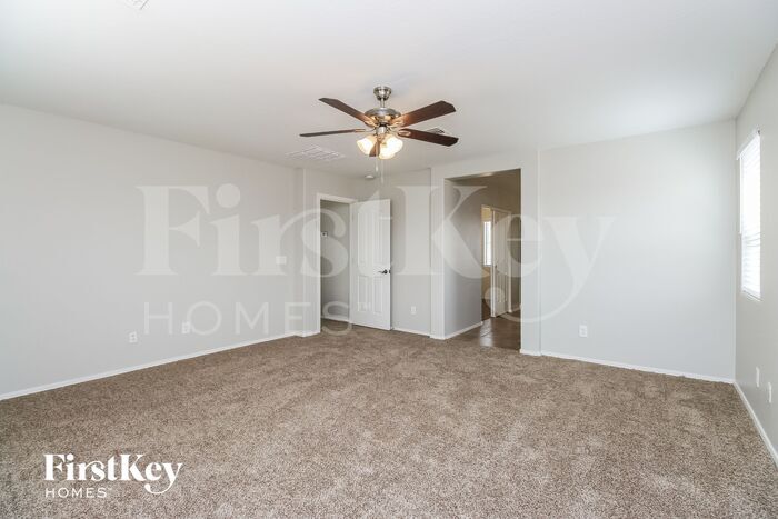 Building Photo - 2831 W William Ln