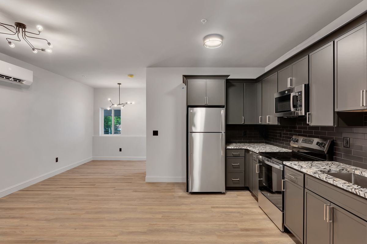 Building Photo - 36 Pawling Ave