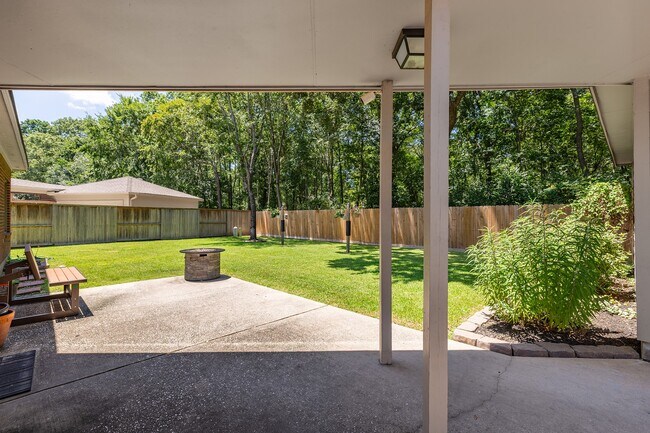 Building Photo - 5102 Natural Bridge Dr