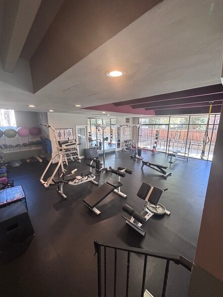 Gym Side 1 - 1433 N Williams St