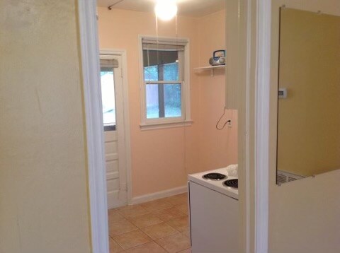 Building Photo - 1614 Mt Vernon St