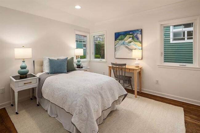 Building Photo - Laurelhurst View Home
