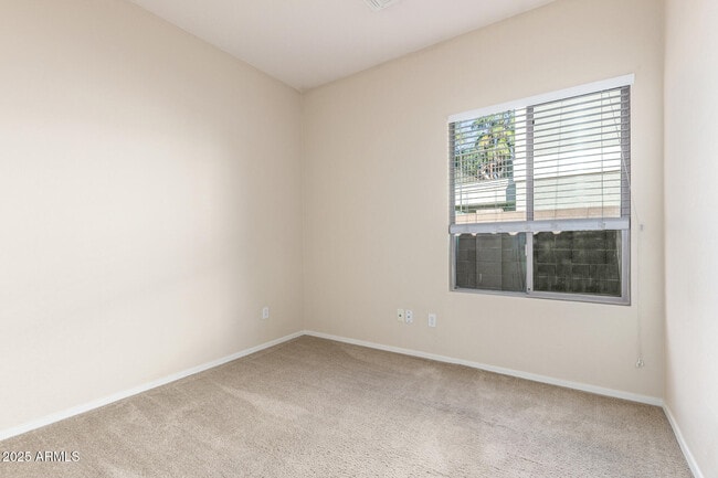 Building Photo - 4480 S Marble St