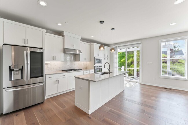 Building Photo - 178 Kennedy Dr