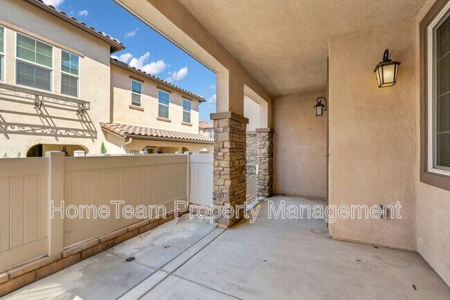 Building Photo - 1704 Cal Orchid Pl